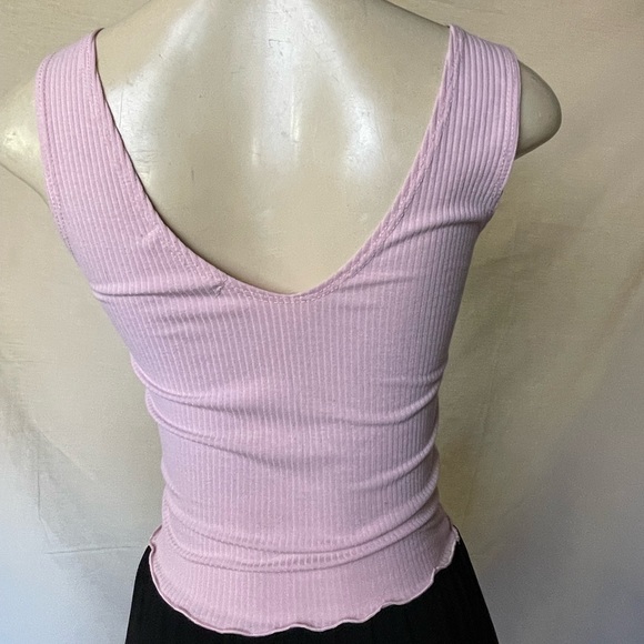 Lavender Button-Front Ribbed Tank Top - Picture 3 of 12